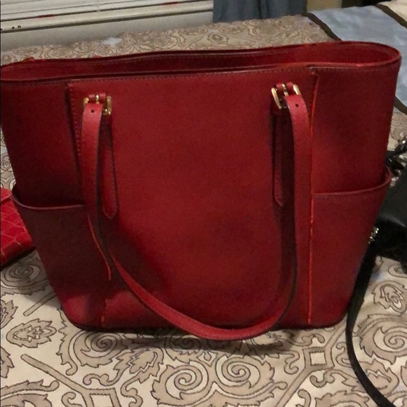 Red Michael Kors tote - Picture 4 of 5